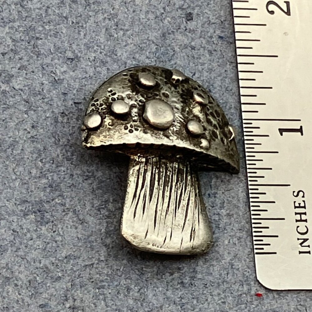 Metzke Pewter Mushroom Brooch Pin 1.5 In Vintage Signed Retro Dotted Textured - Picture 5 of 7